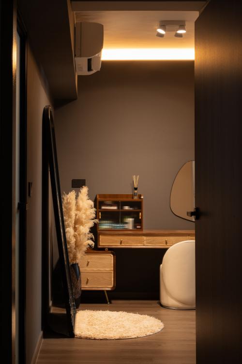Modern Bedroom at 466A