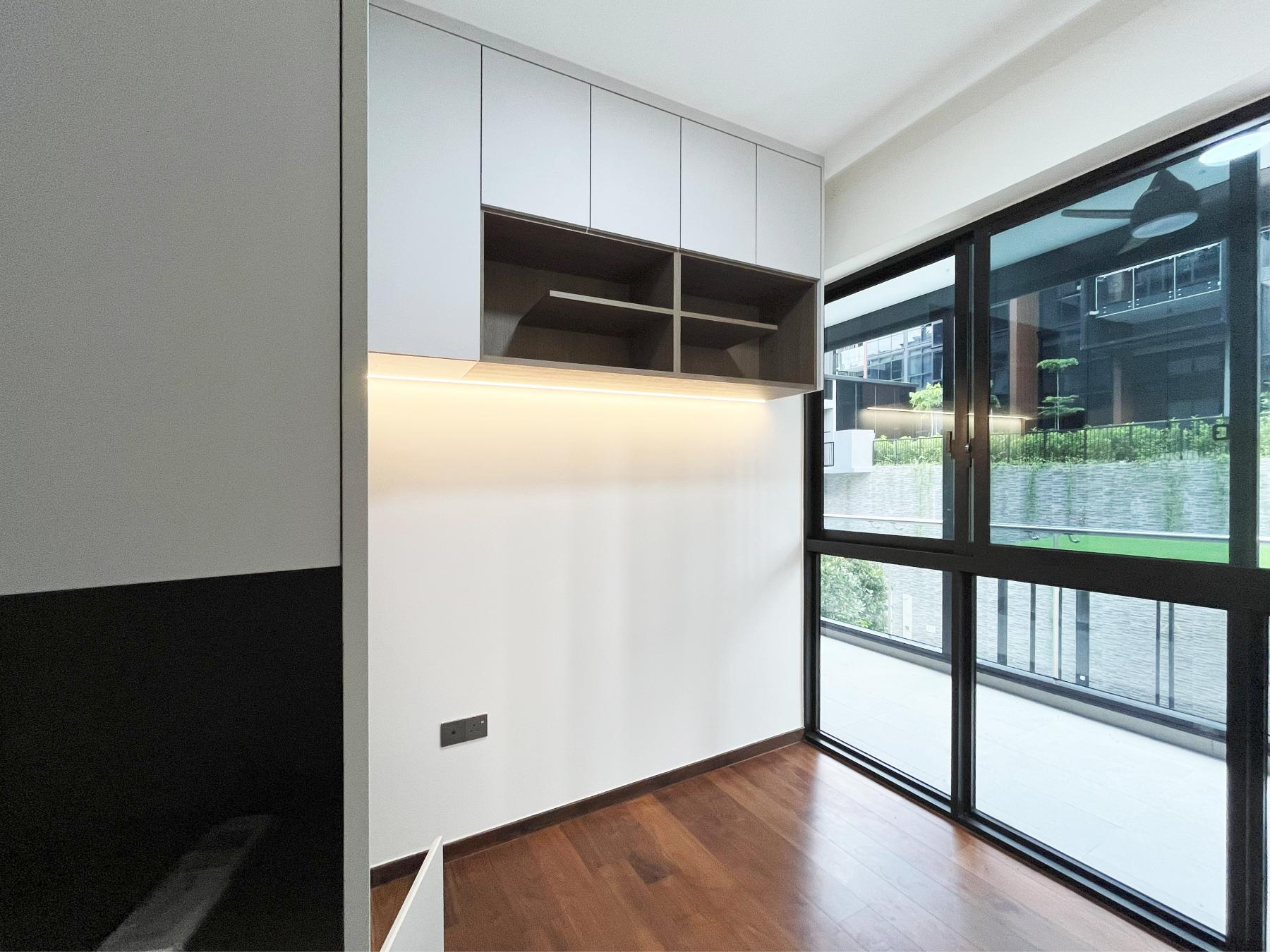 Minimalist Living Room with Homogeneous Tiles and Parquet Floor
