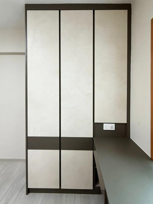 Minimalist Bathroom at Anchorvale Gardens
