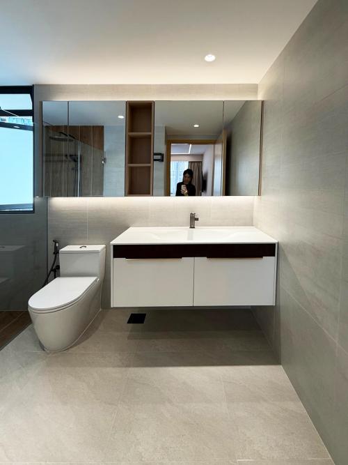 Modern Bathroom at Esparina Residences