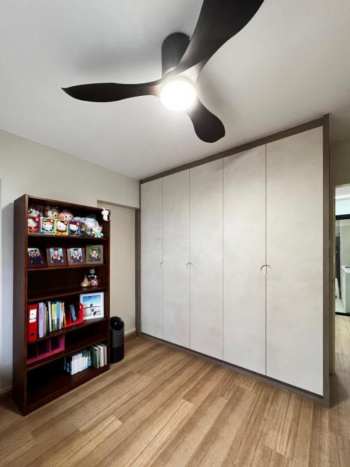 Modern Bedroom at Bishan