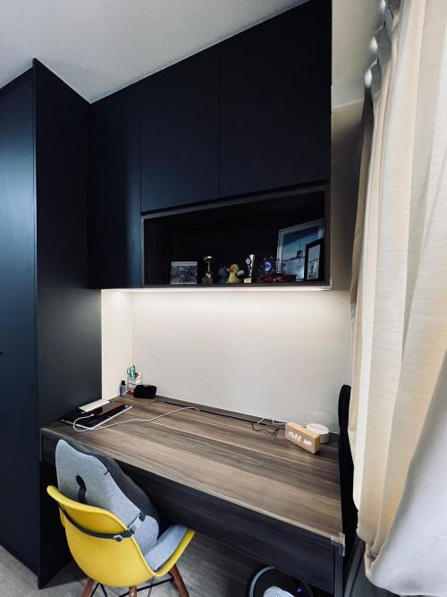 Modern Bedroom at Bishan