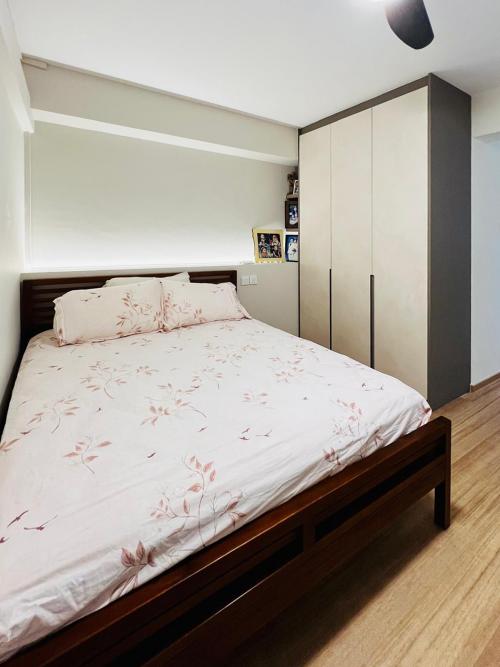 Modern Bedroom at Bishan
