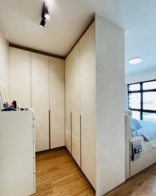 Modern Bedroom at Punggol Point Crown