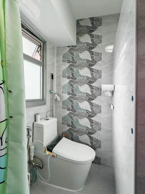 Modern Bathroom at West Valley @ Bukit Batok