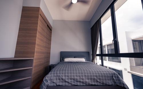 Contemporary Bedroom at Alana Terrace