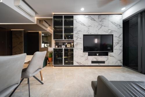 Contemporary Living Room at 4 Shun Fu Road, Jadescape