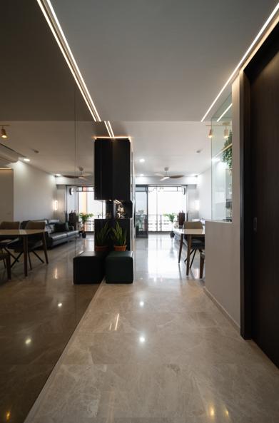 Contemporary Entryway at 4 Shun Fu Road, Jadescape