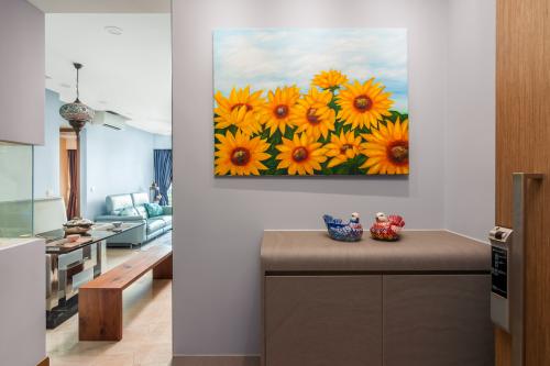 Minimalist Entryway at 16 Upper Serangoon View, Kingsford Waterbay