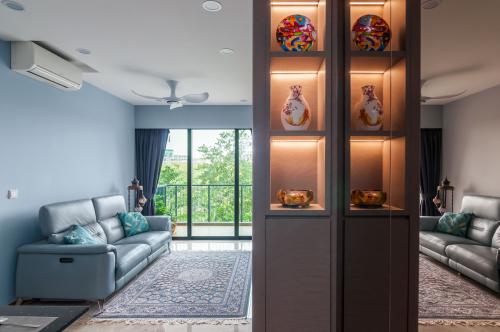 Minimalist Entryway at 16 Upper Serangoon View, Kingsford Waterbay