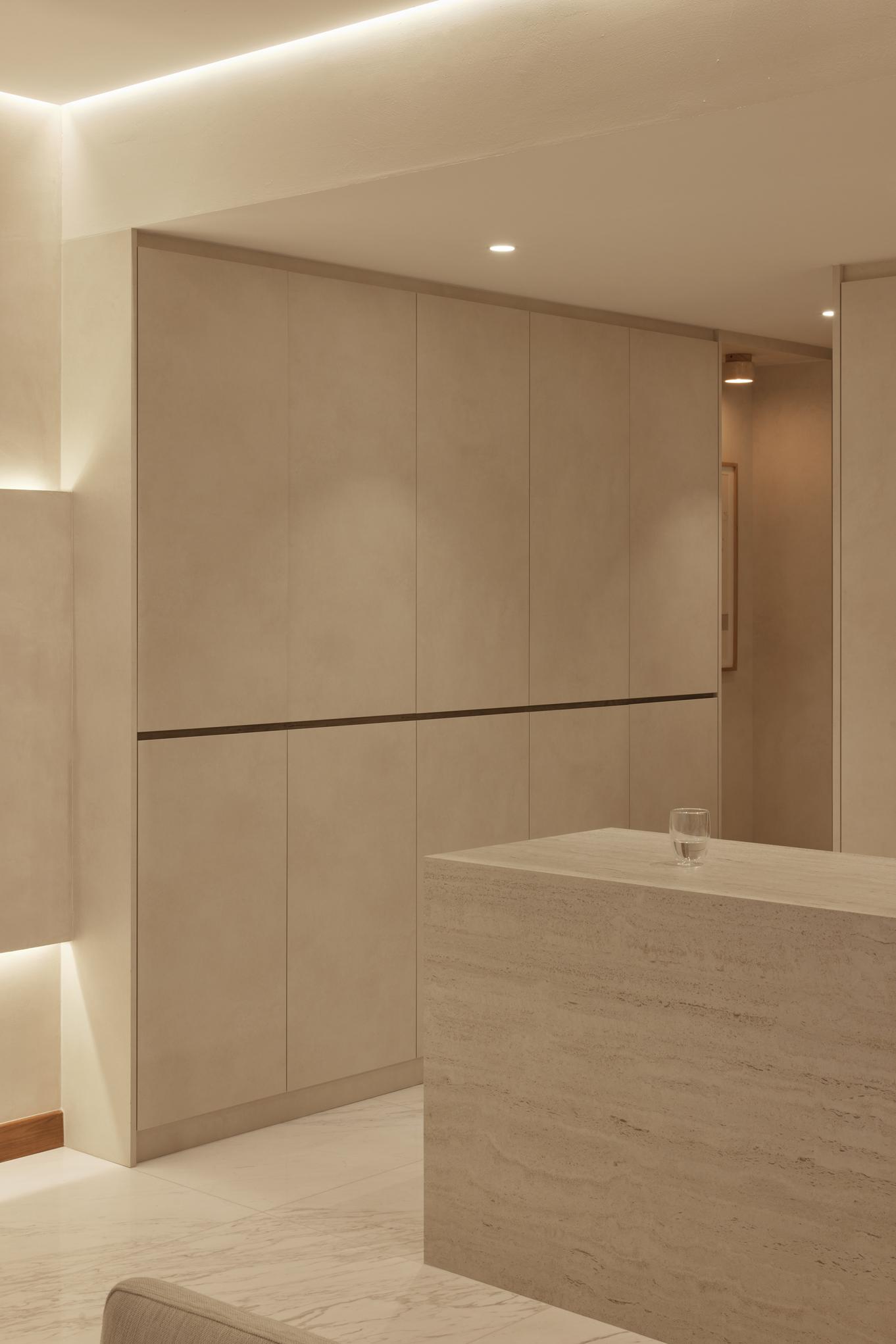 Contemporary Entryway with Shoe Rack and Small Storage