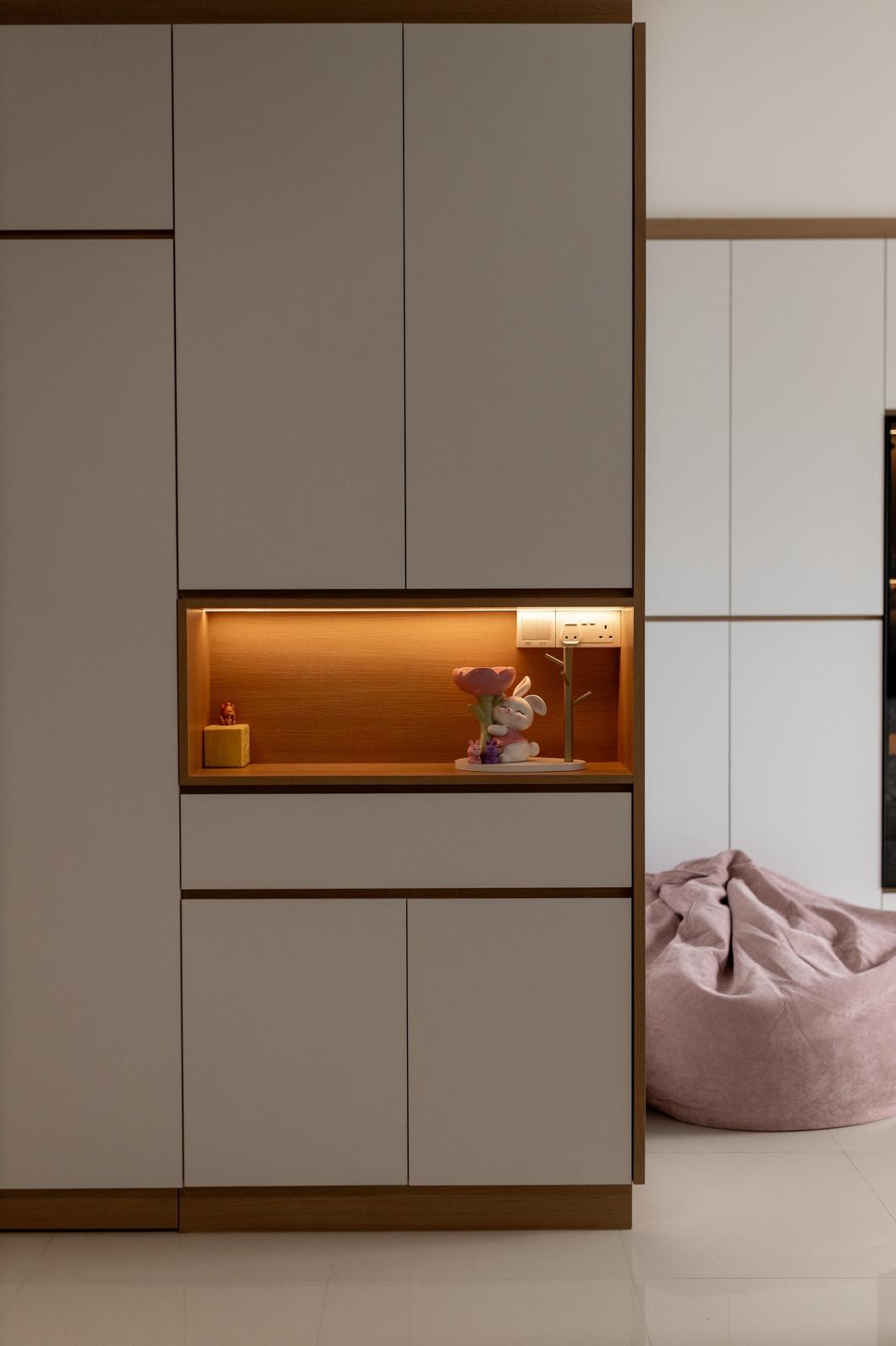 Minimalist Entryway with Seating Bench and Shoe Rack