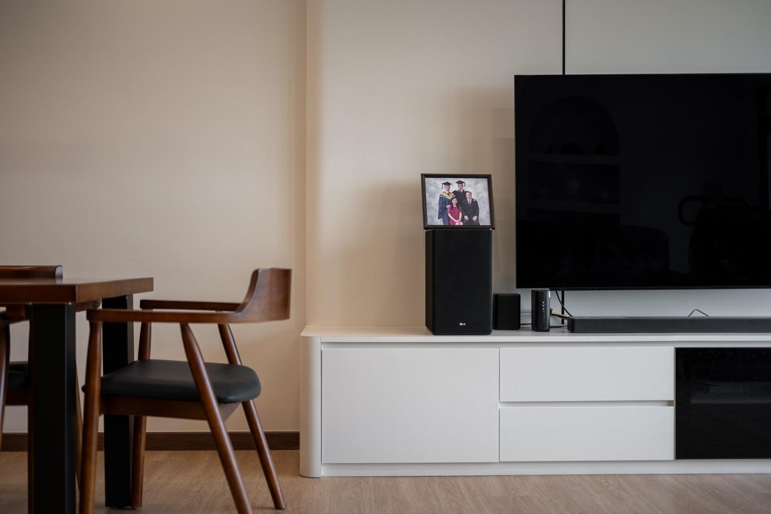 Minimalist Living Room with Vinyl Flooring and TV Console