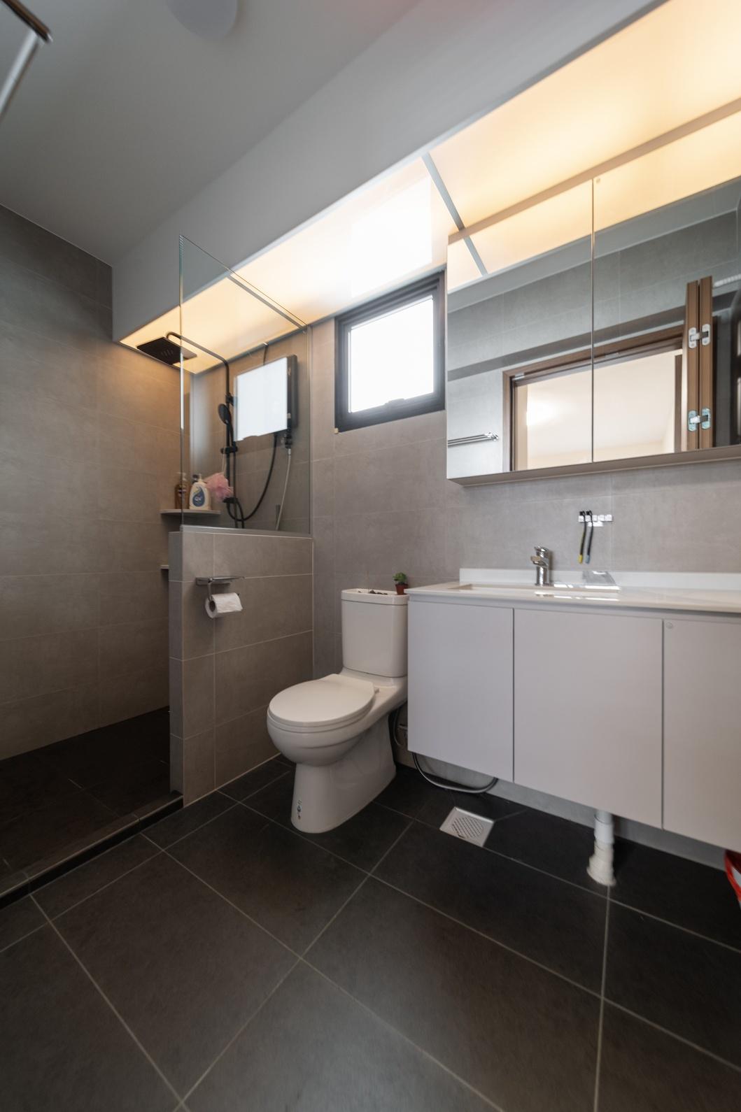 Minimalist Bathroom with Mirror and Shower Screen
