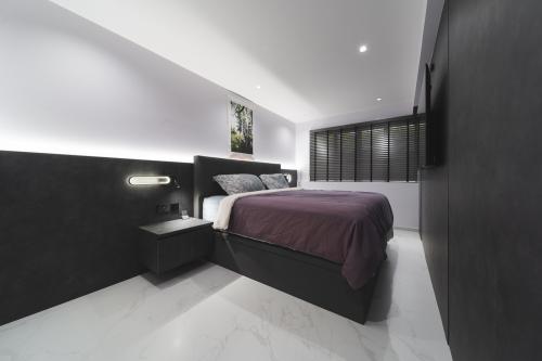 Modern Bedroom at 578 PASIR RIS ST 53