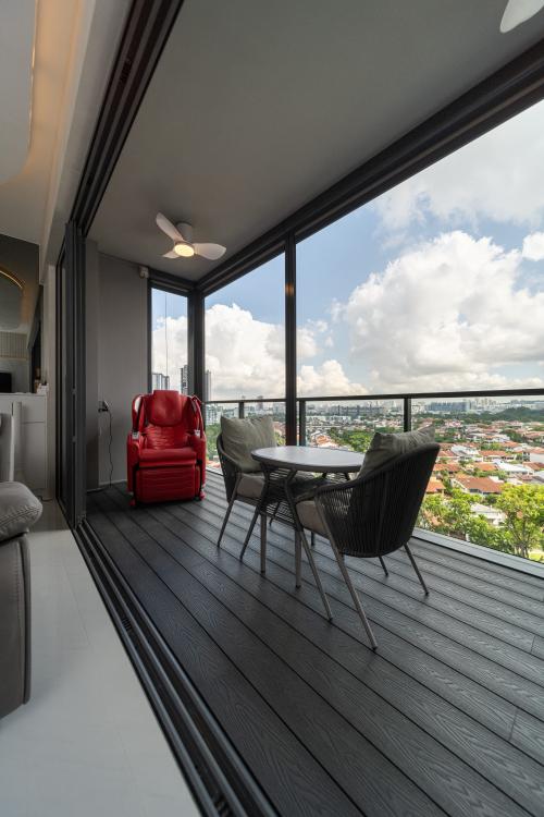 Modern Balcony at 8F Jalan Lempang, Parc Clematis