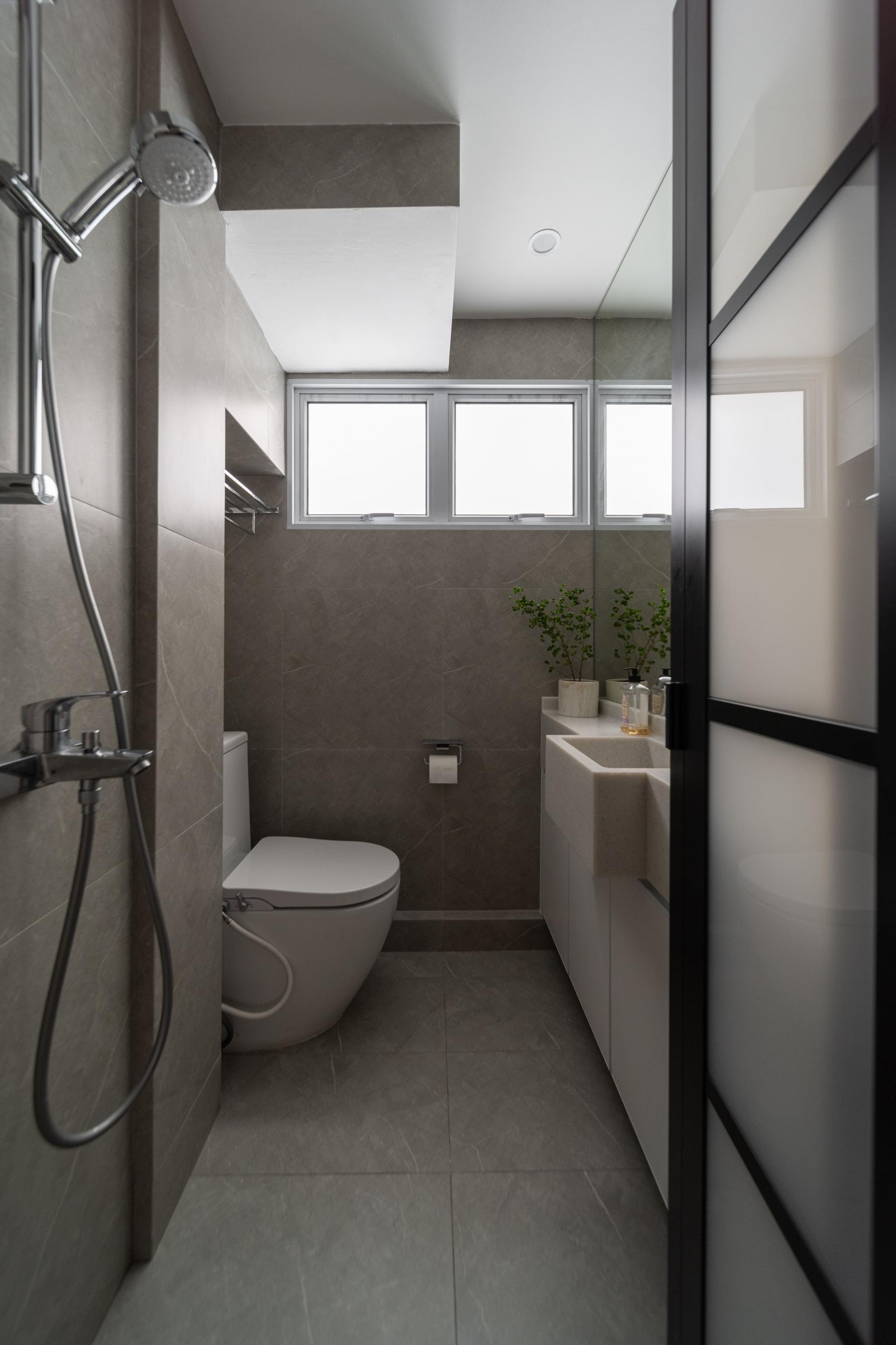 Scandinavian Bathroom with Homogeneous Tiles and Mirror