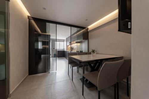 Scandinavian Dining Room at 131 Ang Mo Kio Ave 3