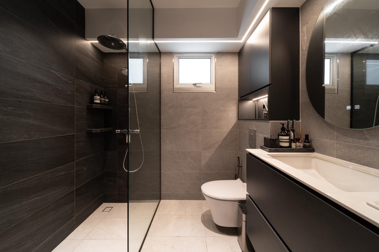 Modern Bathroom with Mirror and Shower Screen