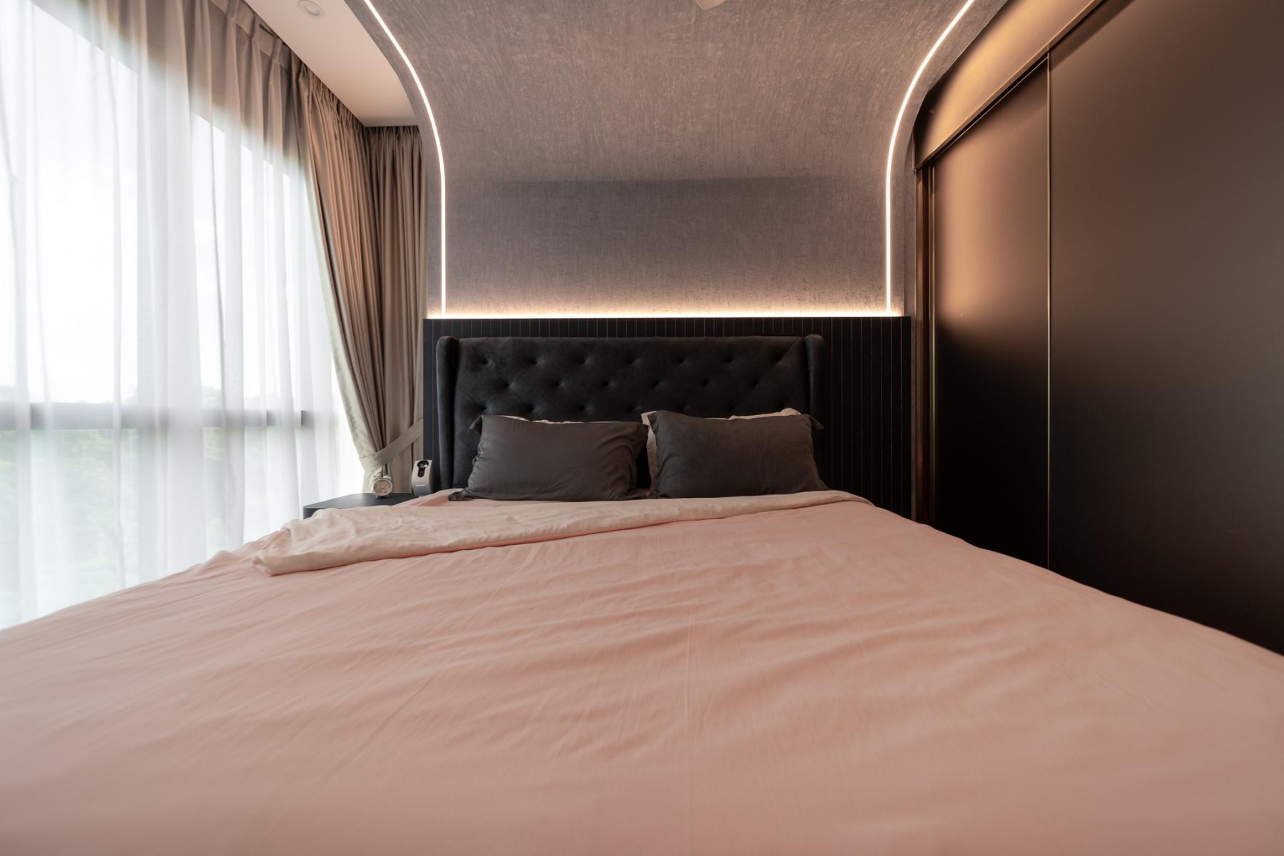 Modern Bedroom with Platform Bed and Cove Lighting