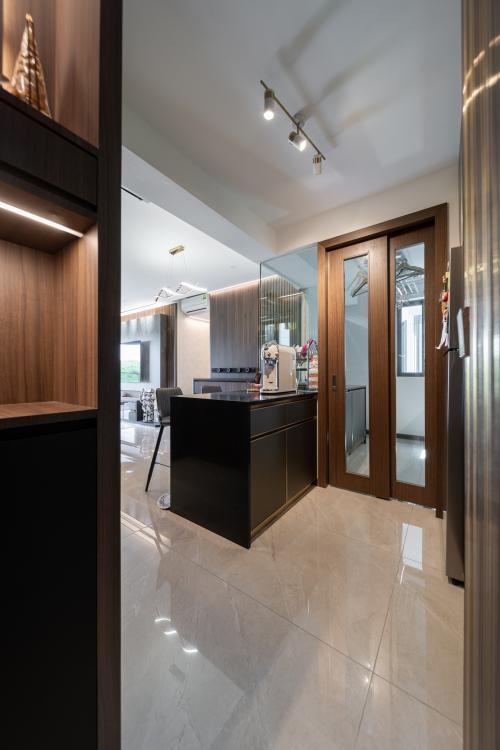 Modern Dining Room at Normanton Park