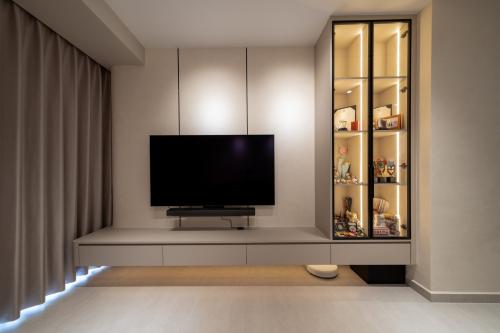 Contemporary Living Room at 191 Tanjong Rhu, Santuary Green