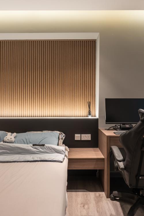 Modern Bedroom at 641 Pasir Ris Drive