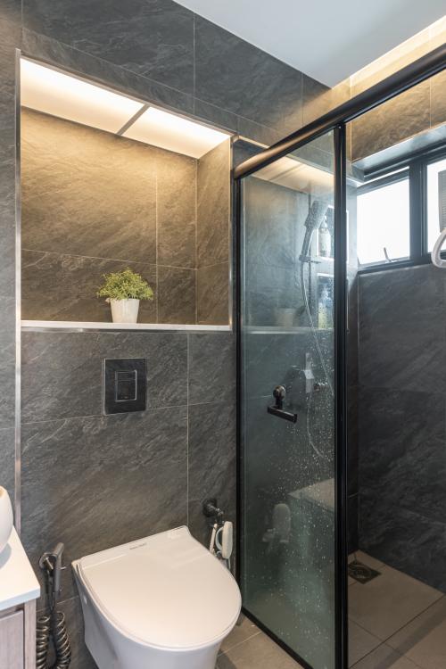 Modern Bathroom at 641 Pasir Ris Drive