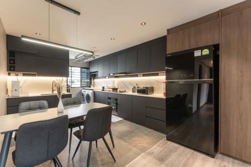 Modern Kitchen at 641 Pasir Ris Drive