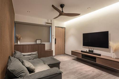 Modern Living Room at 641 Pasir Ris Drive