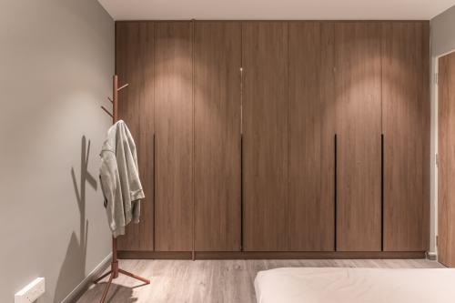 Modern Bedroom at 641 Pasir Ris Drive