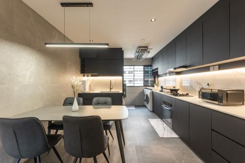 Modern Kitchen at 641 Pasir Ris Drive