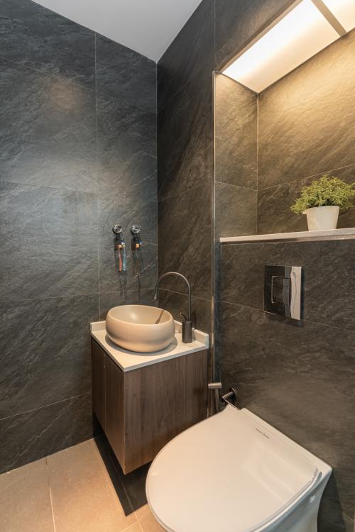 Modern Bathroom at 641 Pasir Ris Drive
