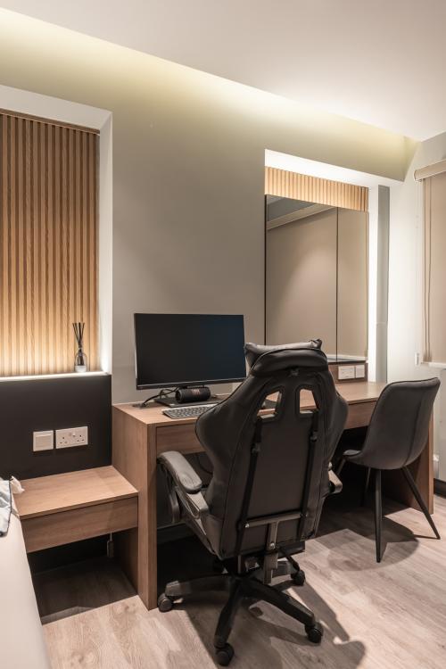 Modern Bedroom at 641 Pasir Ris Drive