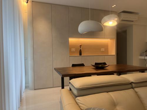 Modern Dining Room at Treasure @ Tampines