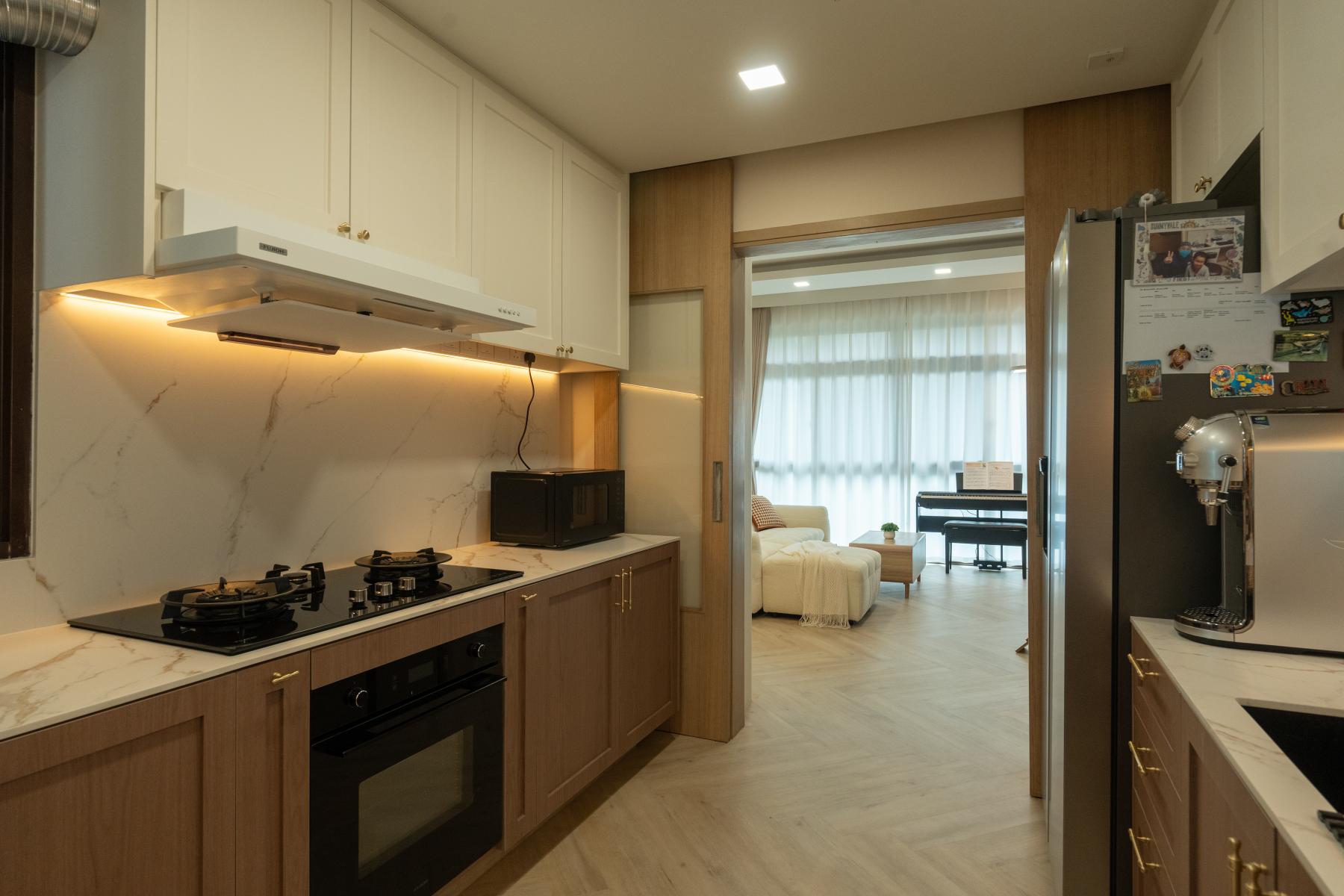 Contemporary Kitchen with Homogeneous Tiles and Kitchen Window