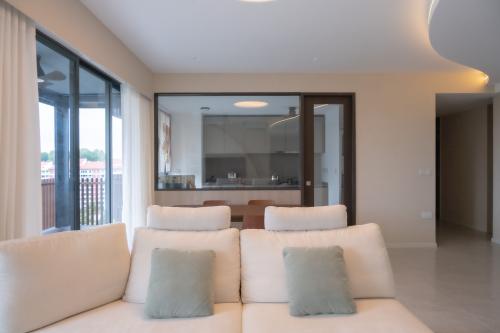 Minimalist Kitchen at Brookvale Drive