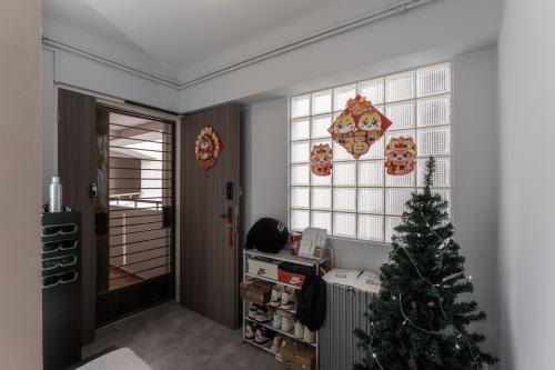 Contemporary Foyer at 182 Bedok North Rd