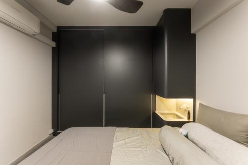 Contemporary Bedroom at 182 Bedok North Rd