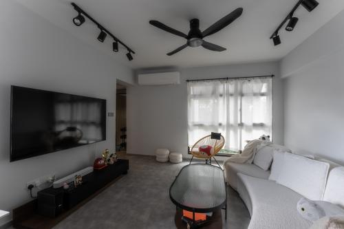 Contemporary Living Room at 182 Bedok North Rd