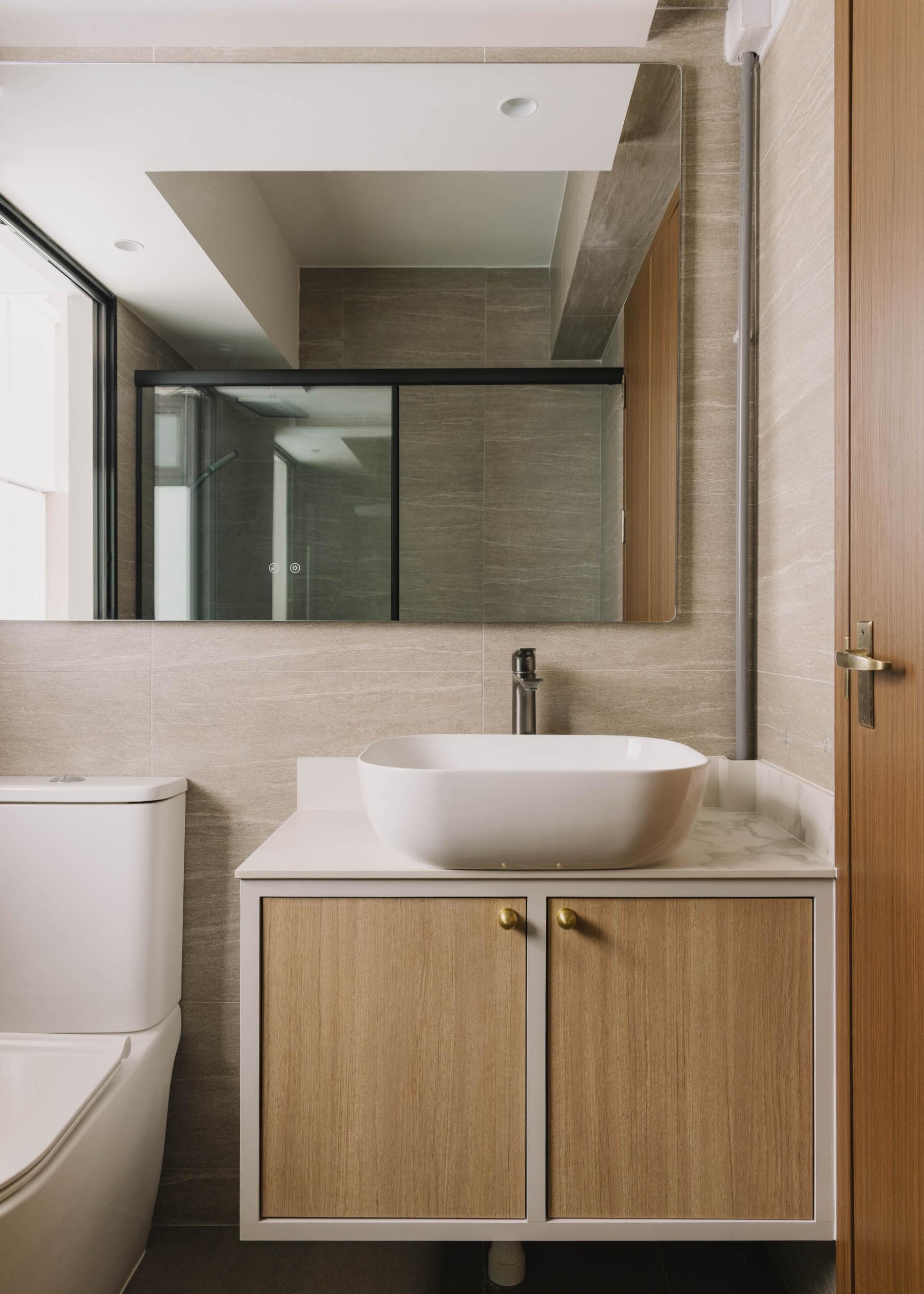 Contemporary Bathroom with Countertop and Mirror