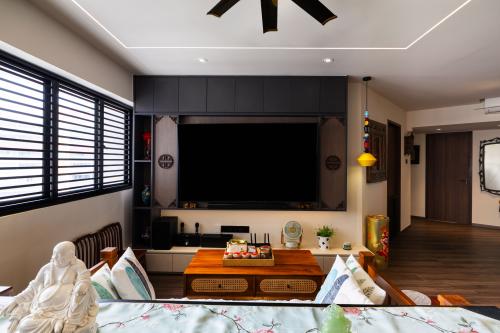 Asian Living Room at 103 Hougang Ave 1