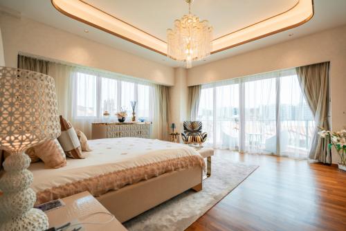 Modern Bedroom at 18A Harvey Avenue