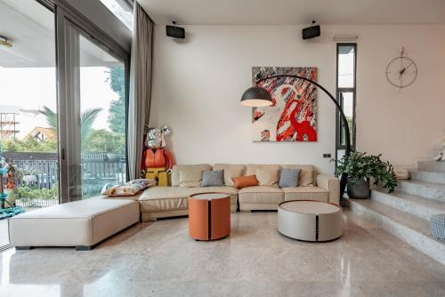 Modern Living Room at Victoria Park