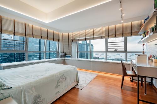 Modern Bedroom at V on Shenton