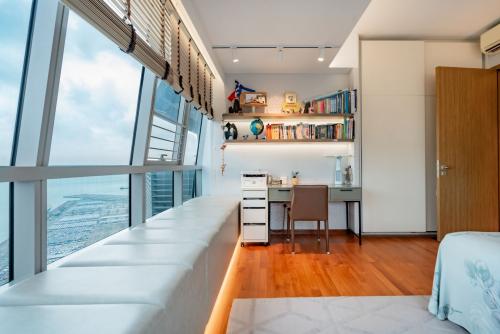 Modern Bedroom at V on Shenton