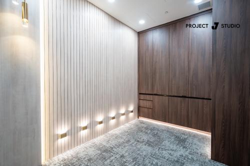 Modern Foyer at SBF Office
