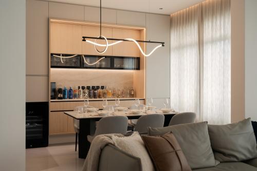 Modern Dining Room at Atria @ Meyer