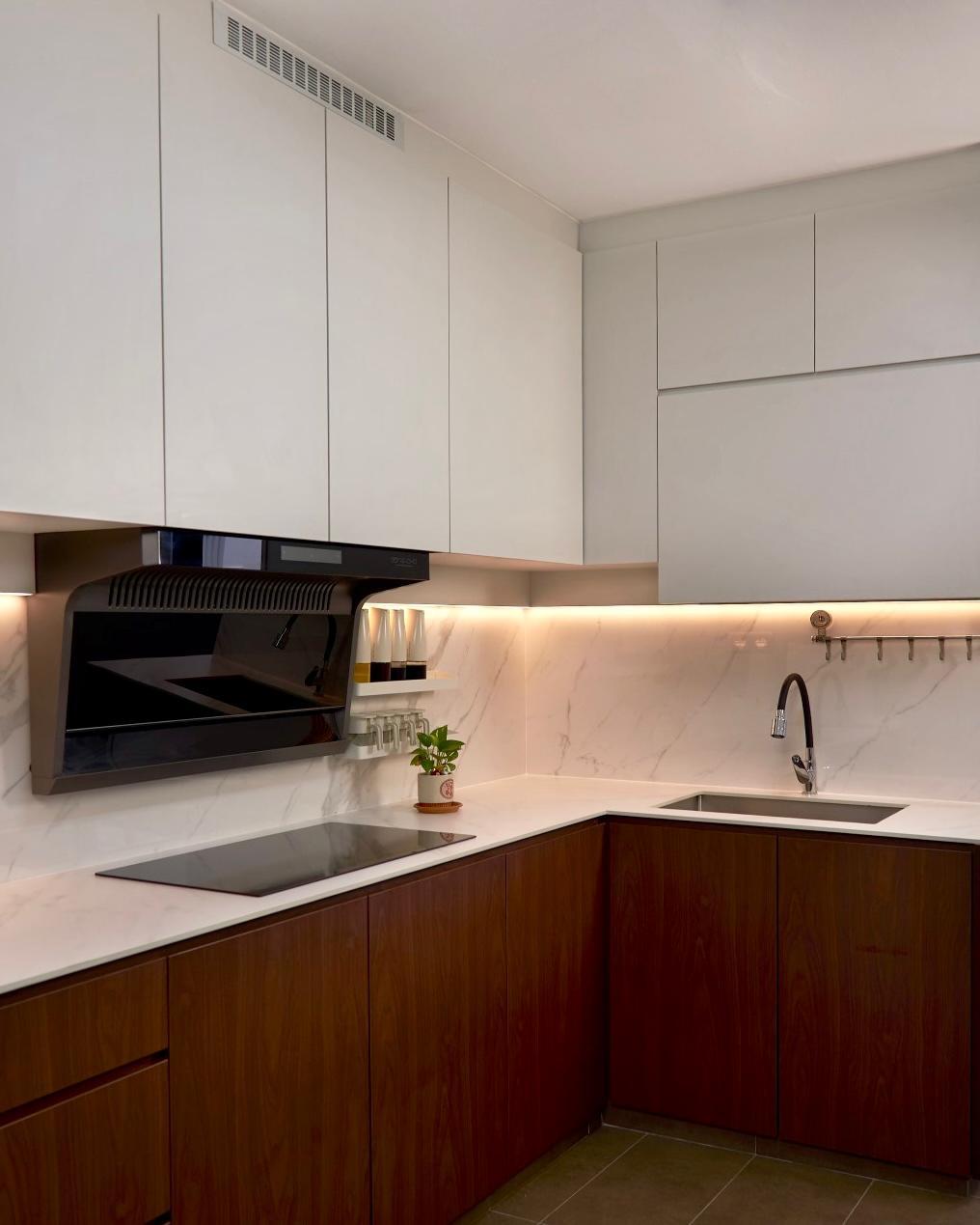 Scandinavian Kitchen with Countertop and Kitchen Backsplash