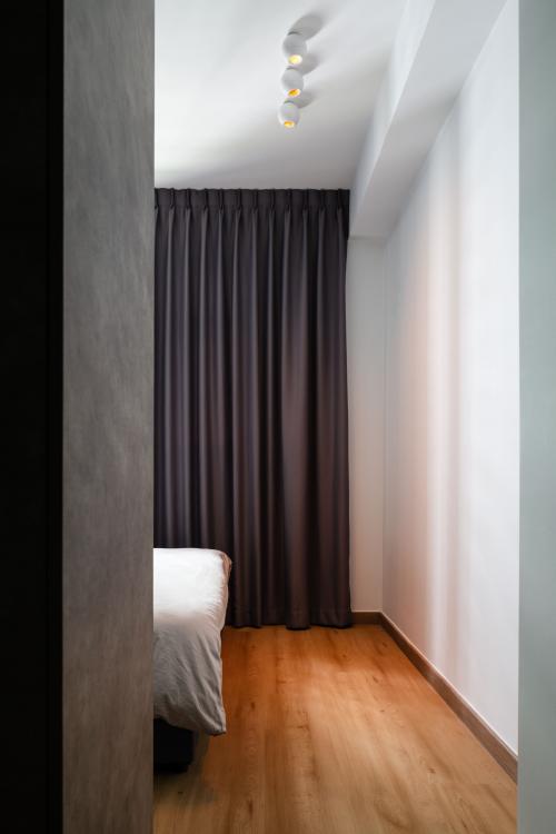 Minimalist Bedroom at 465B Fernvale Road